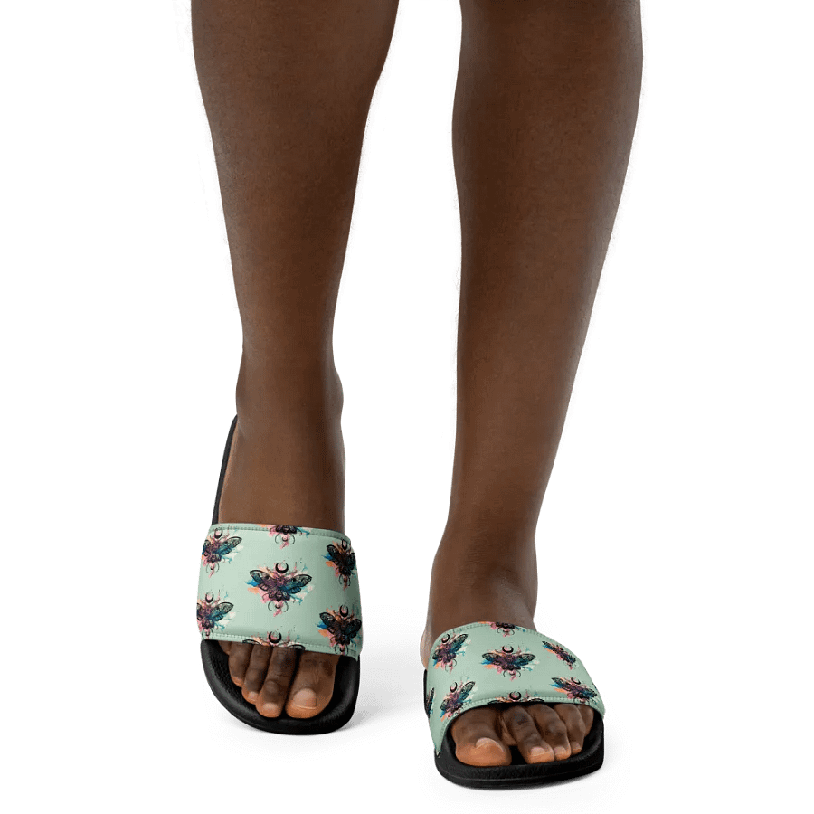 Skull Moth Comfort Women's Slides product image (12)