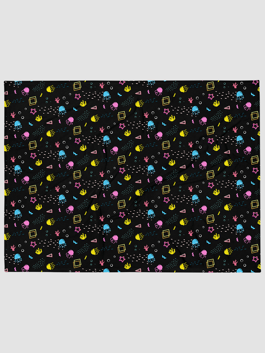 Shifty Seas dark pattern fleece throw blanket product image (3)