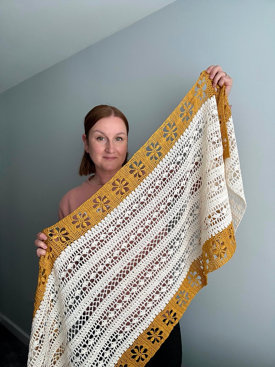 Heart Of Rose Shawl product image (4)