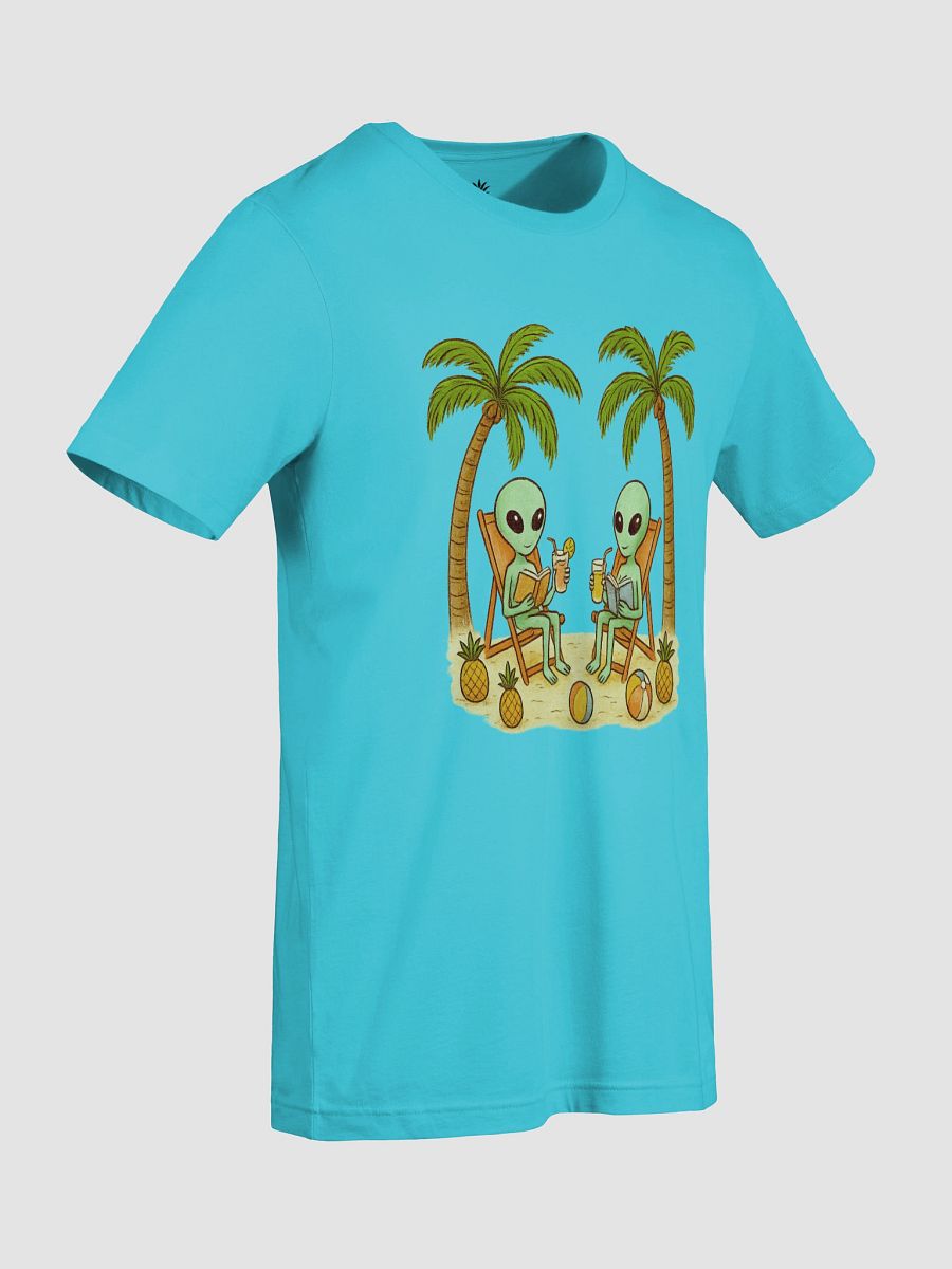 Roswell Aliens Reading Books on the Beach Unisex T-Shirt product image (93)