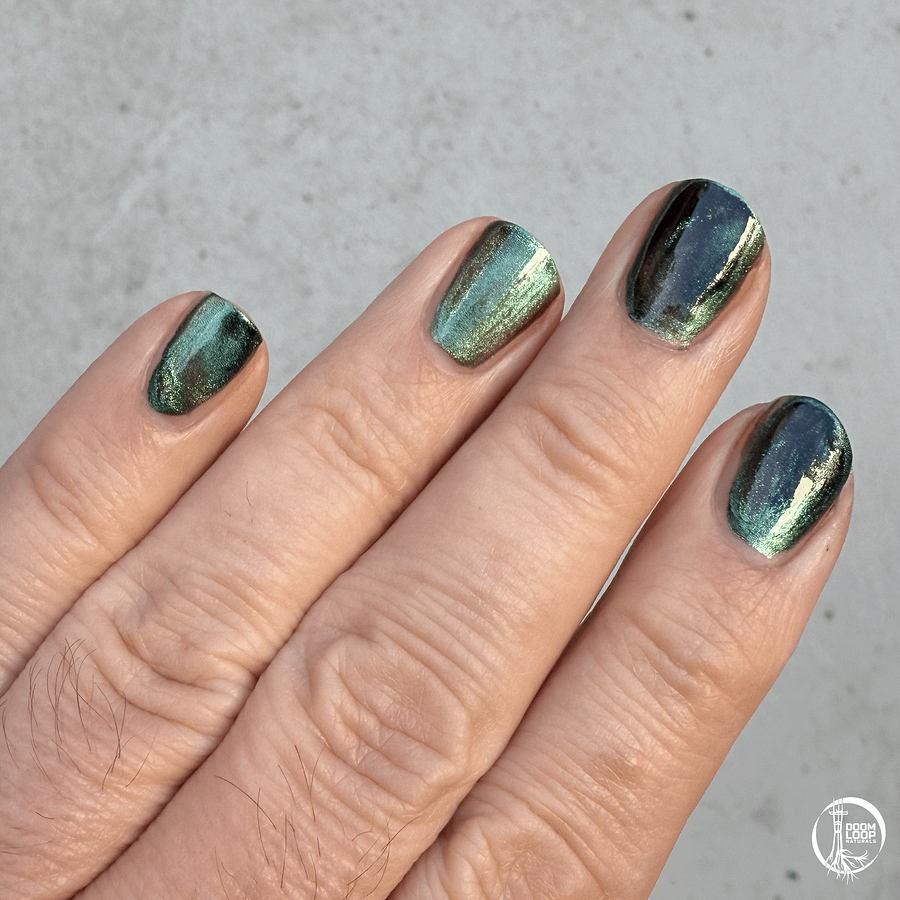MEDUSA'S LAMENT - Black and Green Magnetic Nail Polish product image (5)