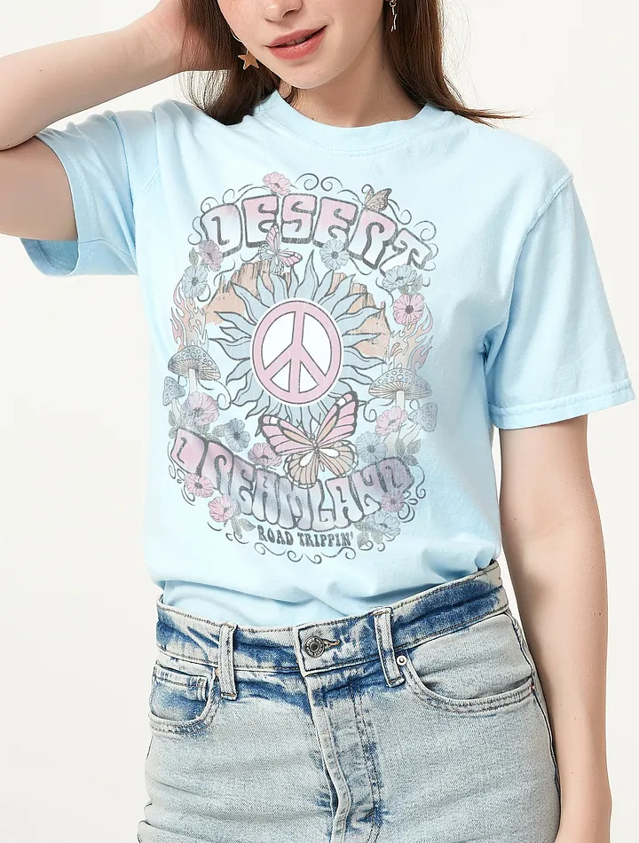 Desert Dreamland: Arizona Desert Tee | Retro-Style Western T-Shirt for Travel and Road Trips product image (5)