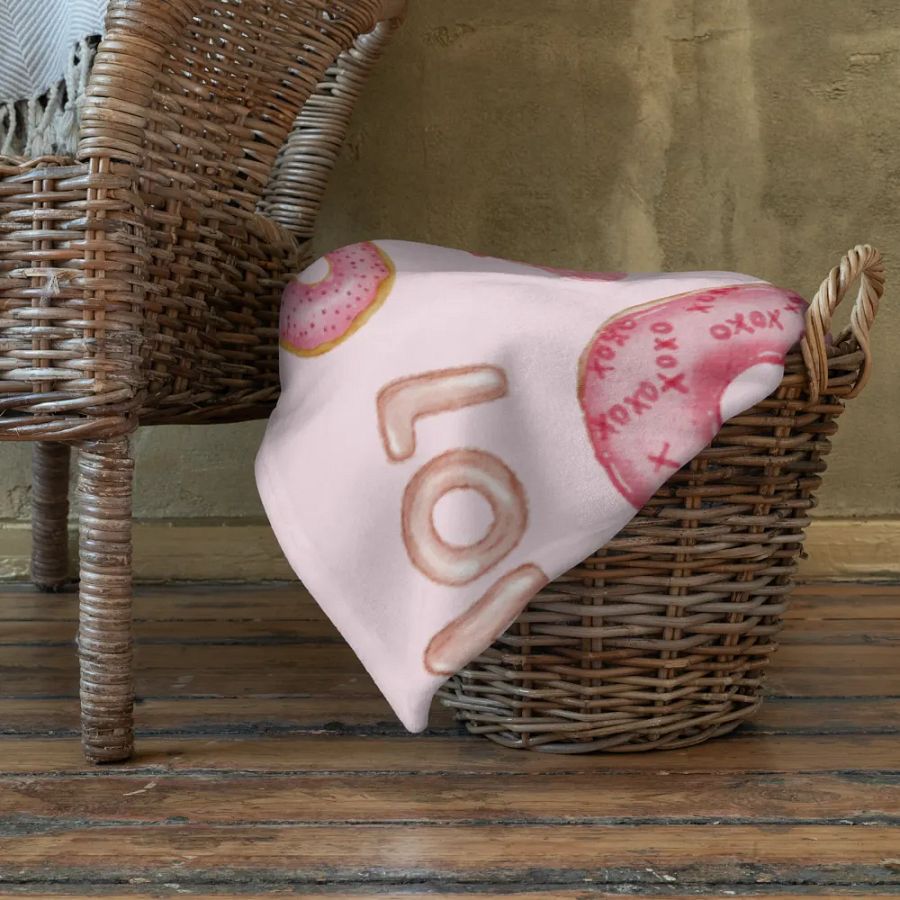 Valentine's Day Sweets and Cupcakes product image (22)