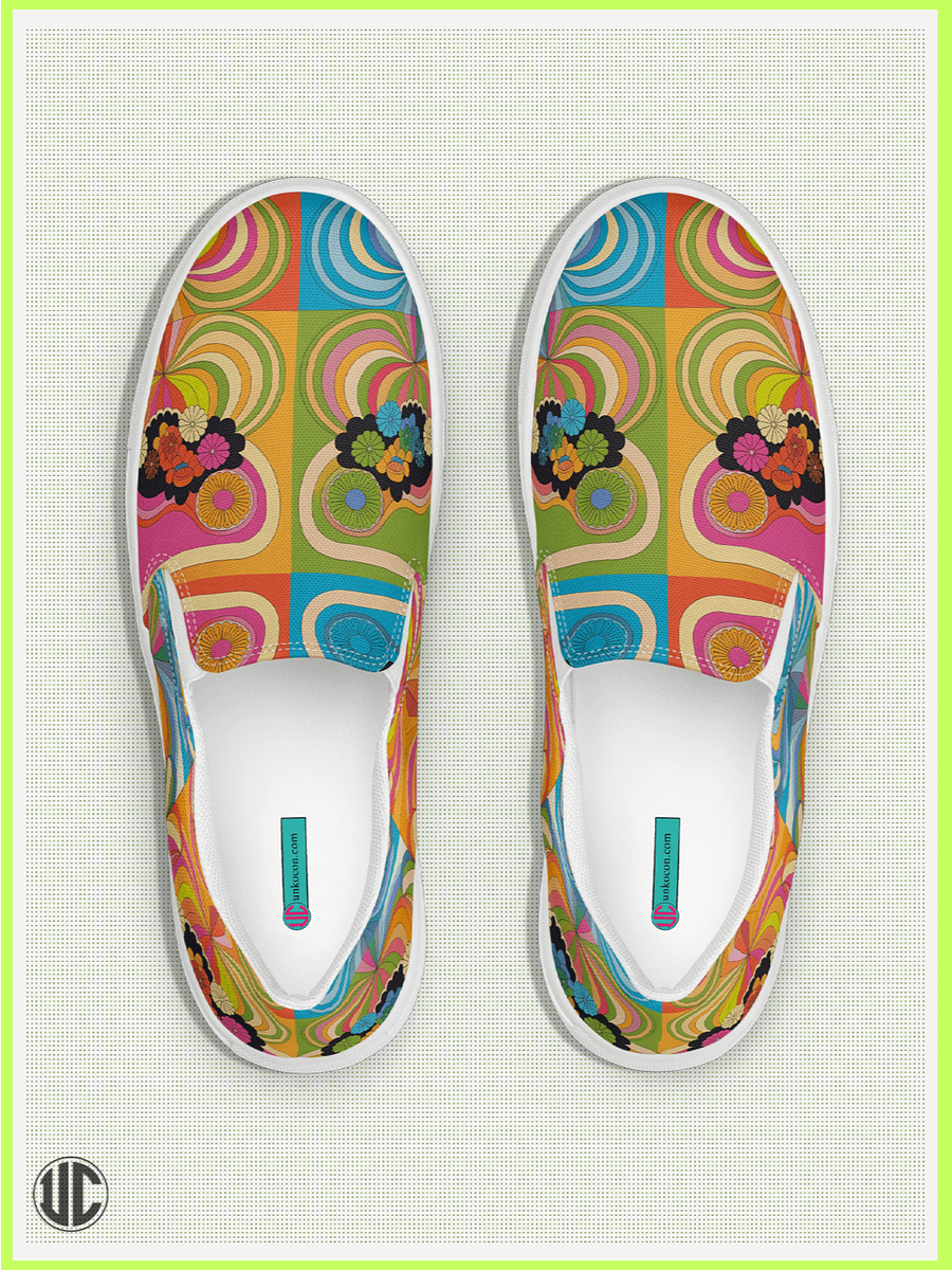 UnkoCon – Boho Retro Swirl Bloom Women’s Slip-On Shoes product image (1)