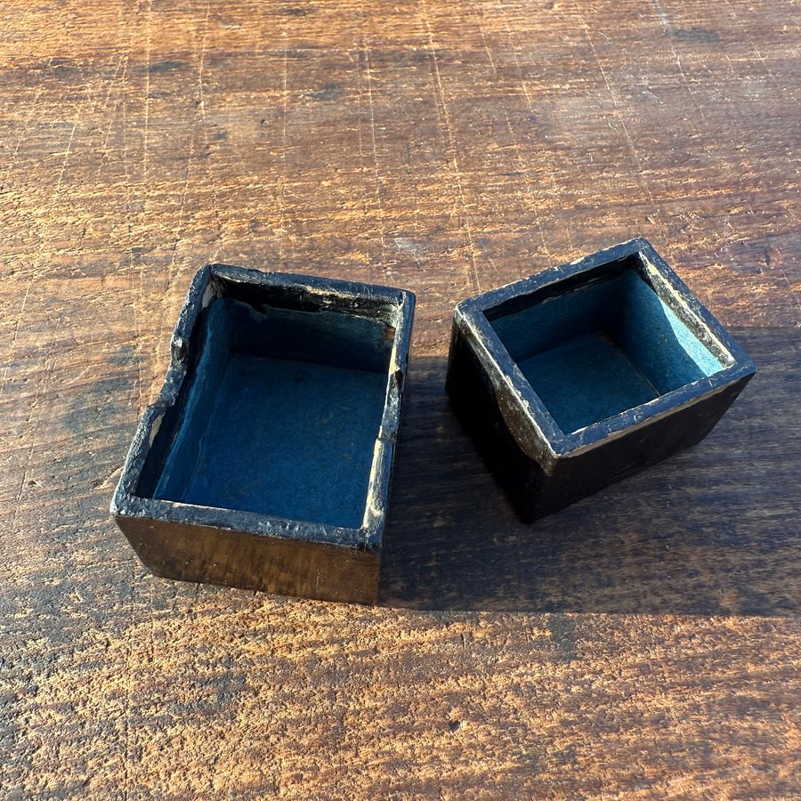 🎎 Vintage Japanese Sewing Machine Bobbin Box – Mid-Showa Era – Japan Antique Roadshow product image (5)