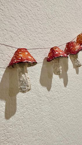 🍄 DIY Handmade Home Decor Mushrooms. 

If you are interested in using these paints/art supplies use my code SARAH127 for 15% ...