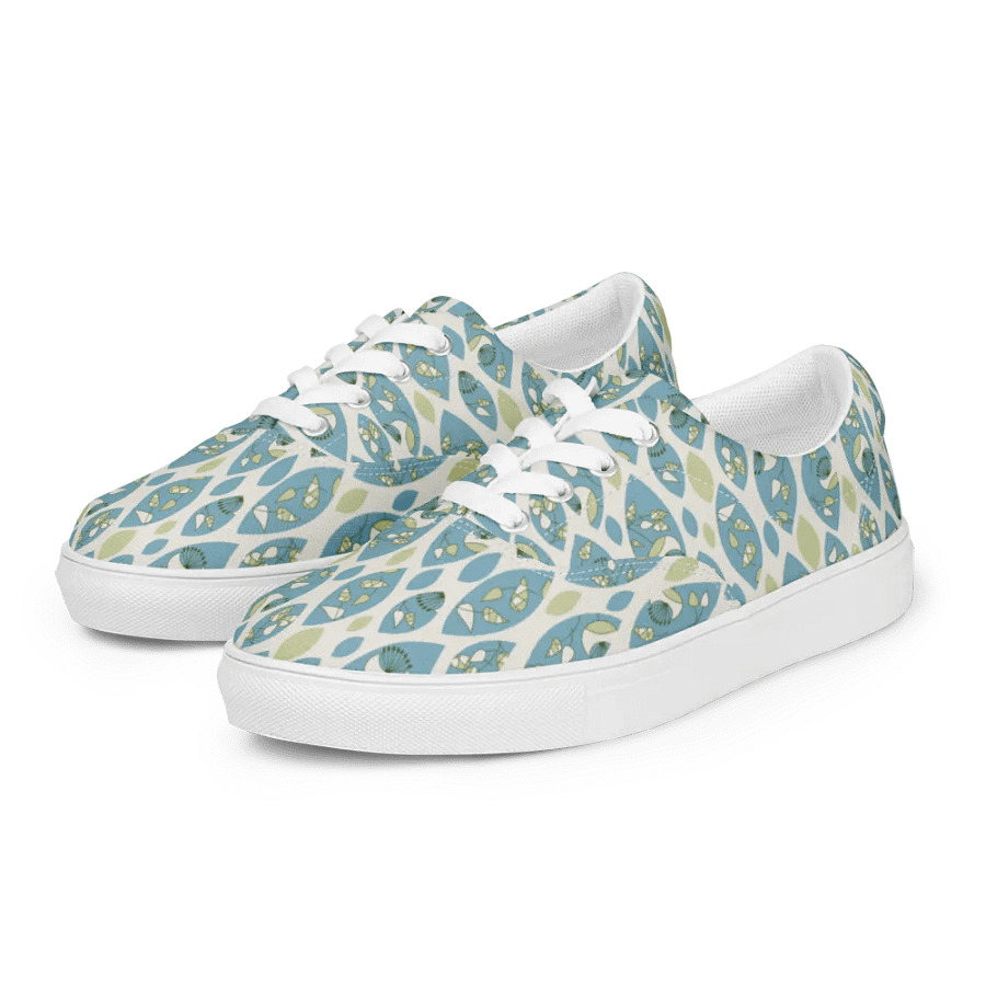 Chilly Summer | Women's Lace-Up Canvas Shoes product image (4)