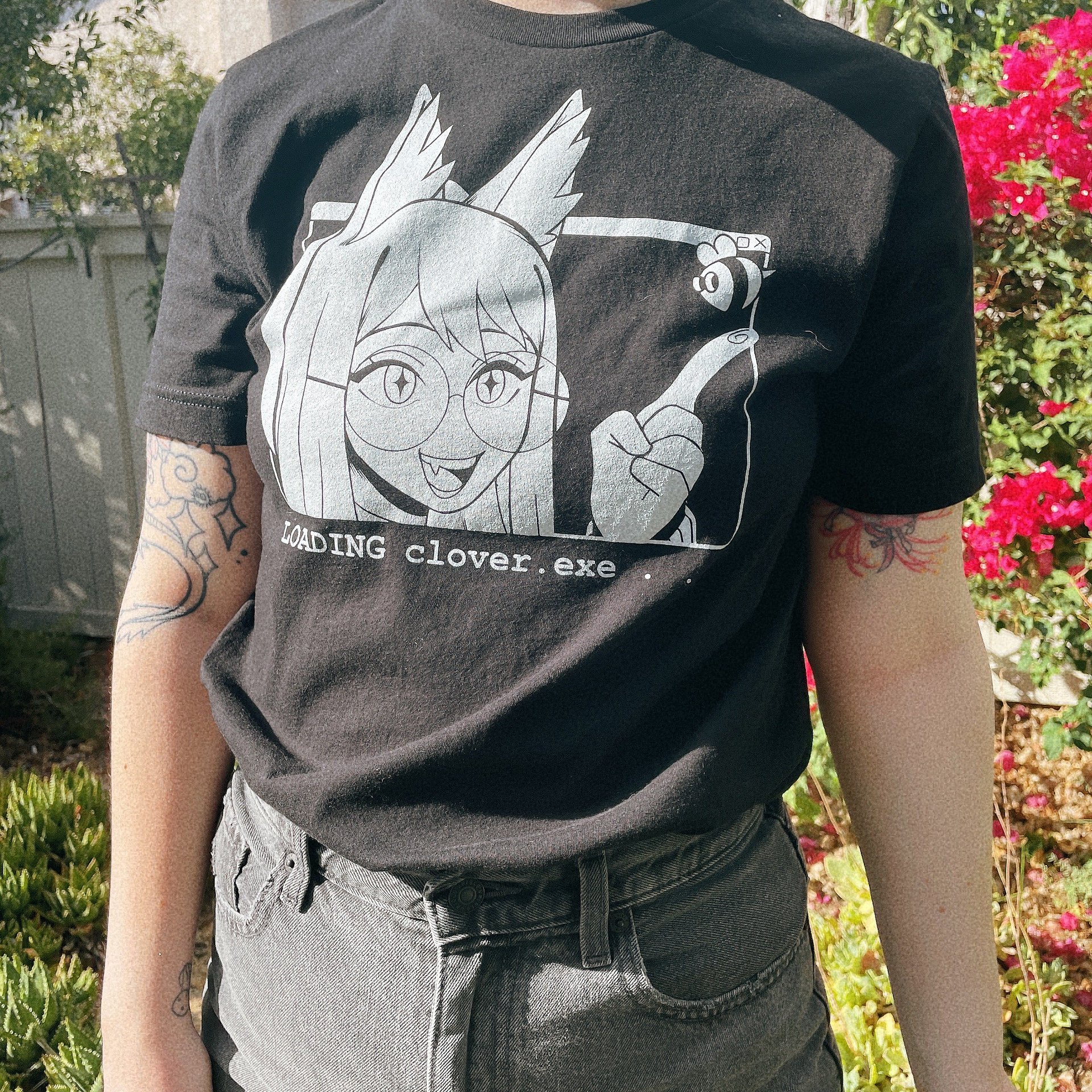 loading clover tshirt (night mode) product image (2)