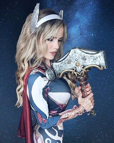 Thank you chat, for such an excellent lil' Friyay #thorcosplay stream today. I had so much fun hanging out, playing the vidja...