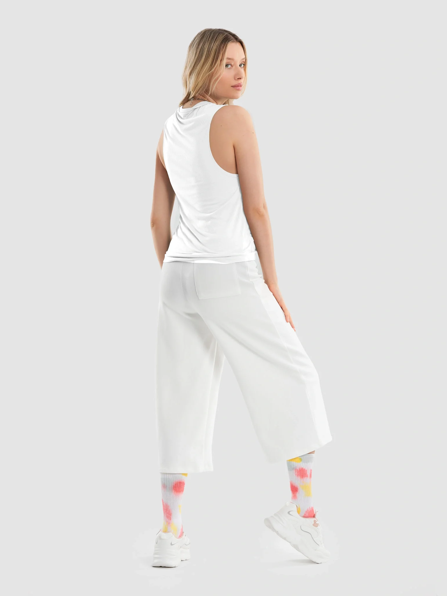 DCTUK Women's White Flowy Muscle Tank product image (6)