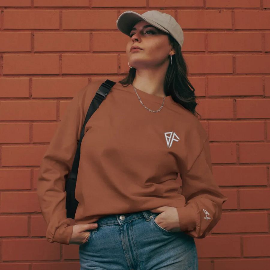 BROWN CREWNECK product image (12)