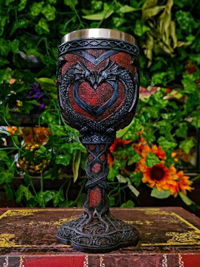 The Armored Kingdom Eternal Dragon Heart Embrace Goblet product image (1)
