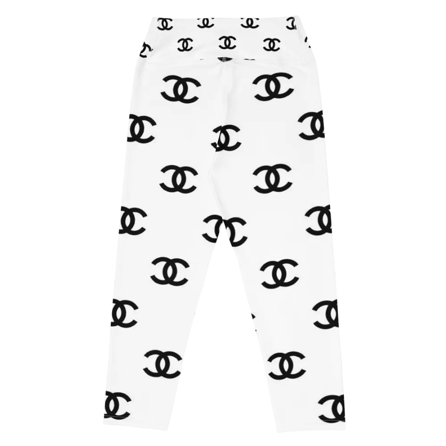 Interlock Chic Yoga Capri Leggings product image (7)