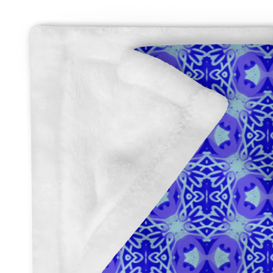 Elegant Blue & Purple Seamless Patterned Throw Blanket product image (12)