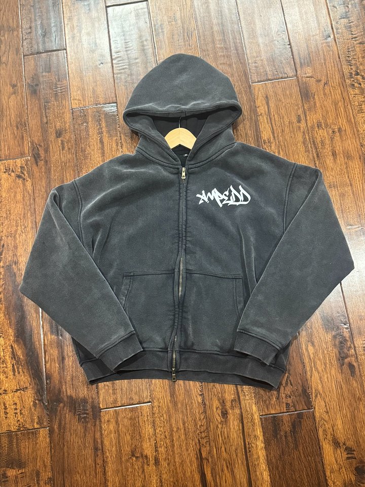 amped zip up product image (1)