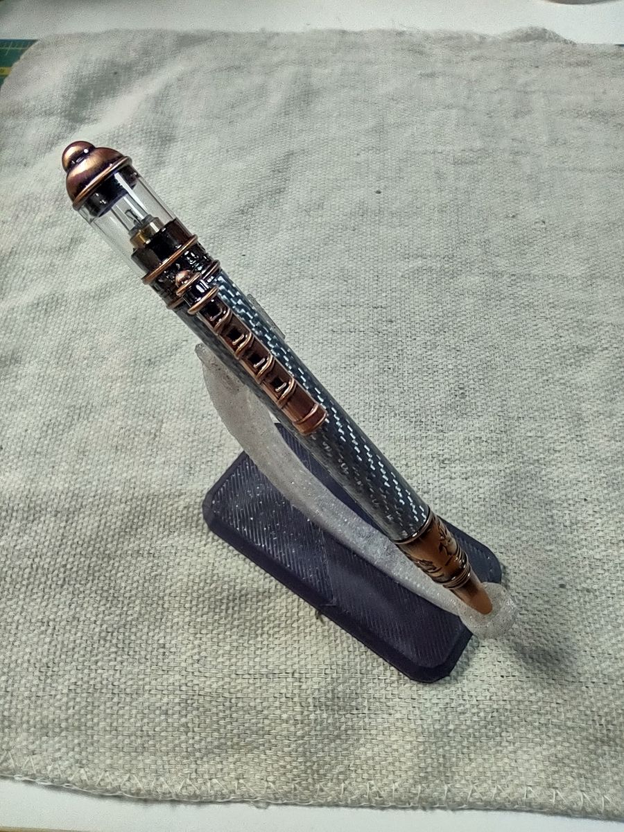Lighthouse Glow: LED Illuminated Pen with Nautical Design & Carbon Fiber Body - RBLHOUSE1 product image (2)
