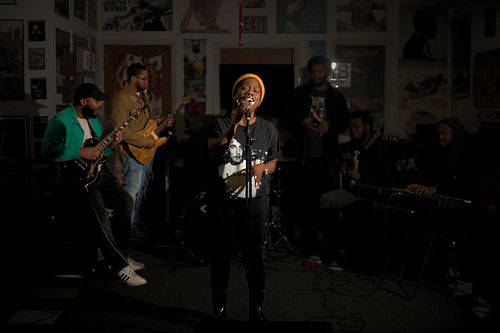 Backed by @branchstationband, Sweetheart & Songstress @_sianile delivered a lullaby with a soundscape that pulled on Frank Oc...