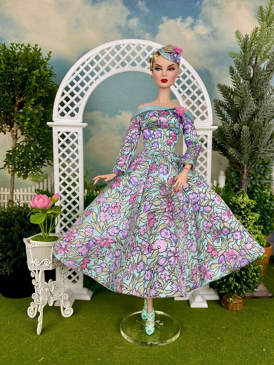 Genevieve sewing pattern for 12" fashion dolls product image (4)