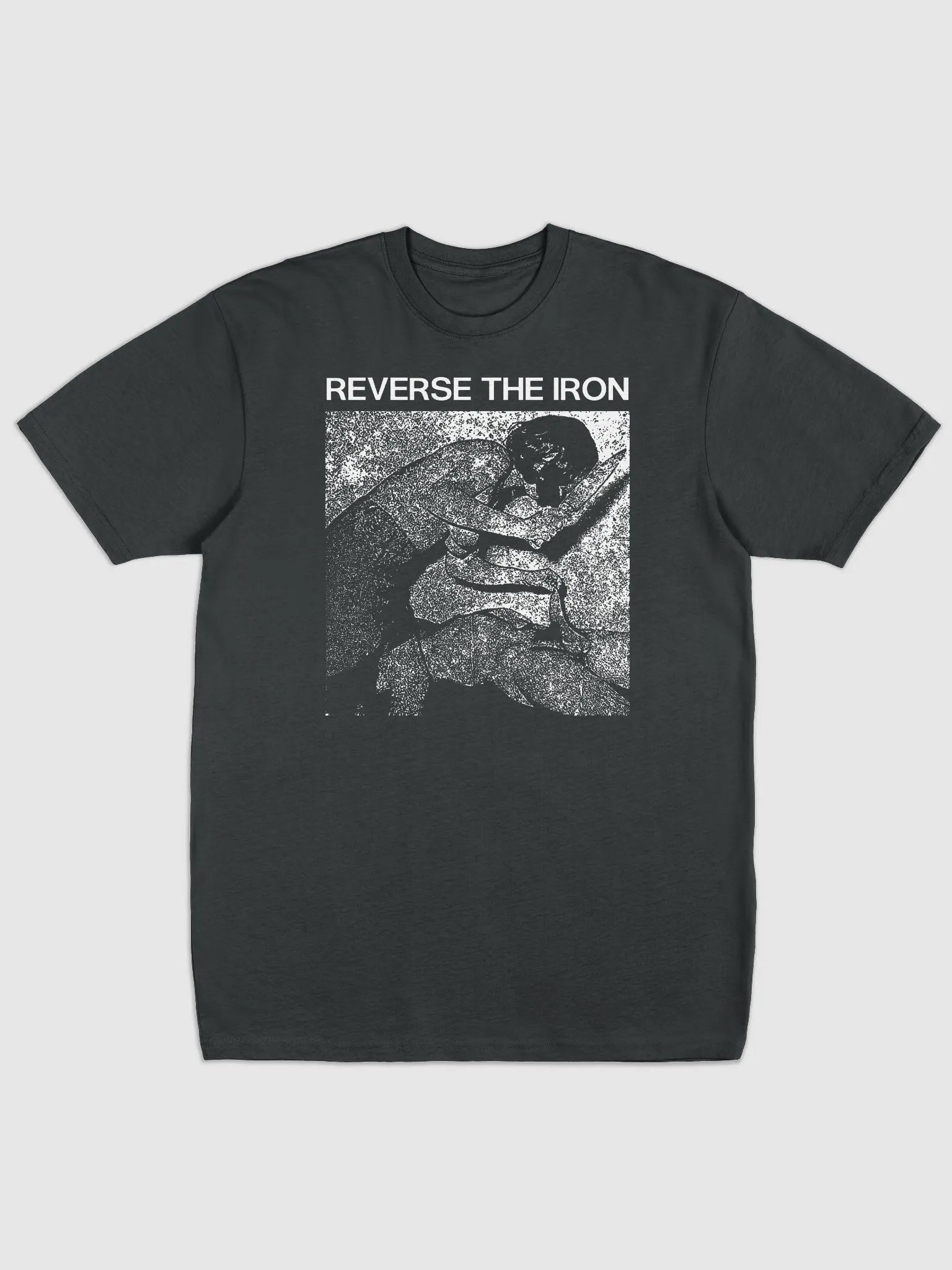 IRON - Tshirt product image (1)