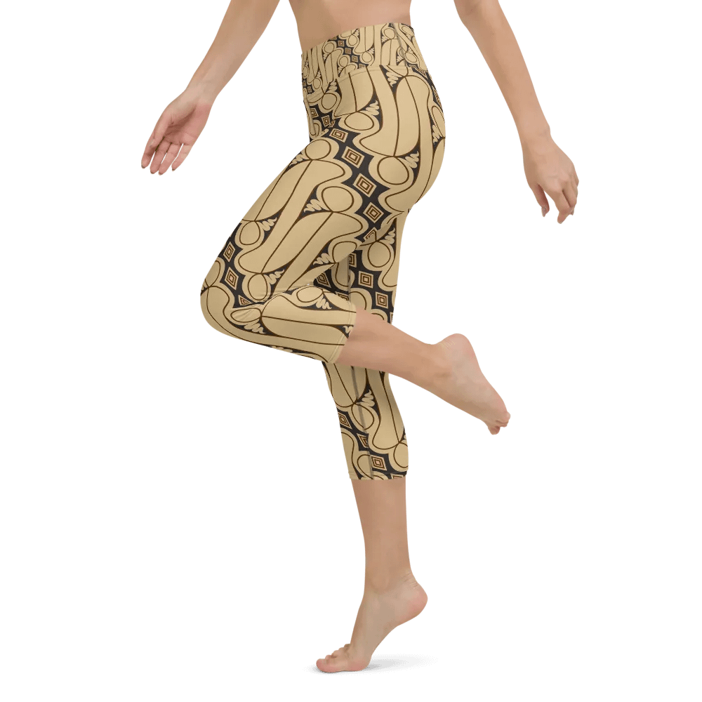 Batik Parang Rusak Capri Yoga Leggings product image (6)