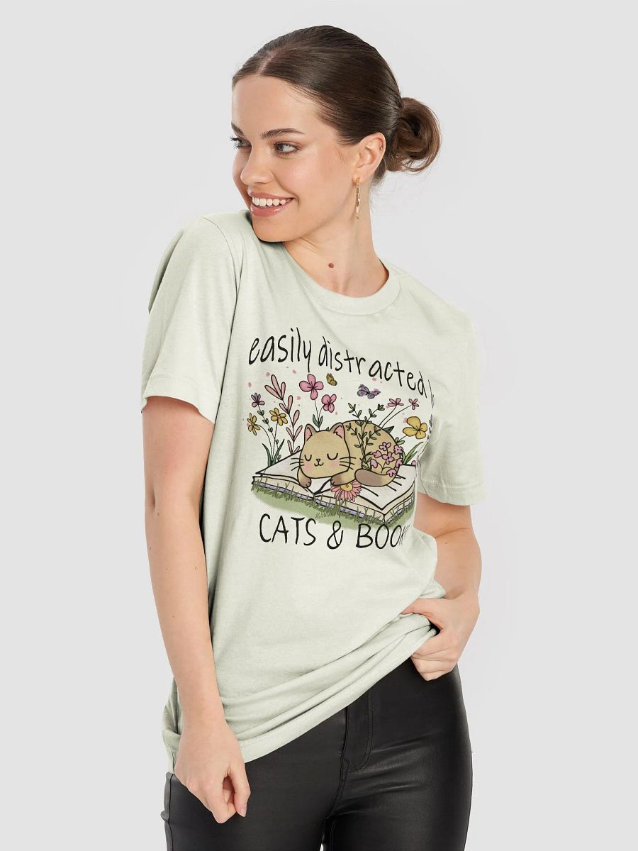 Easily Distracted by Cats & Books T-Shirt product image (8)