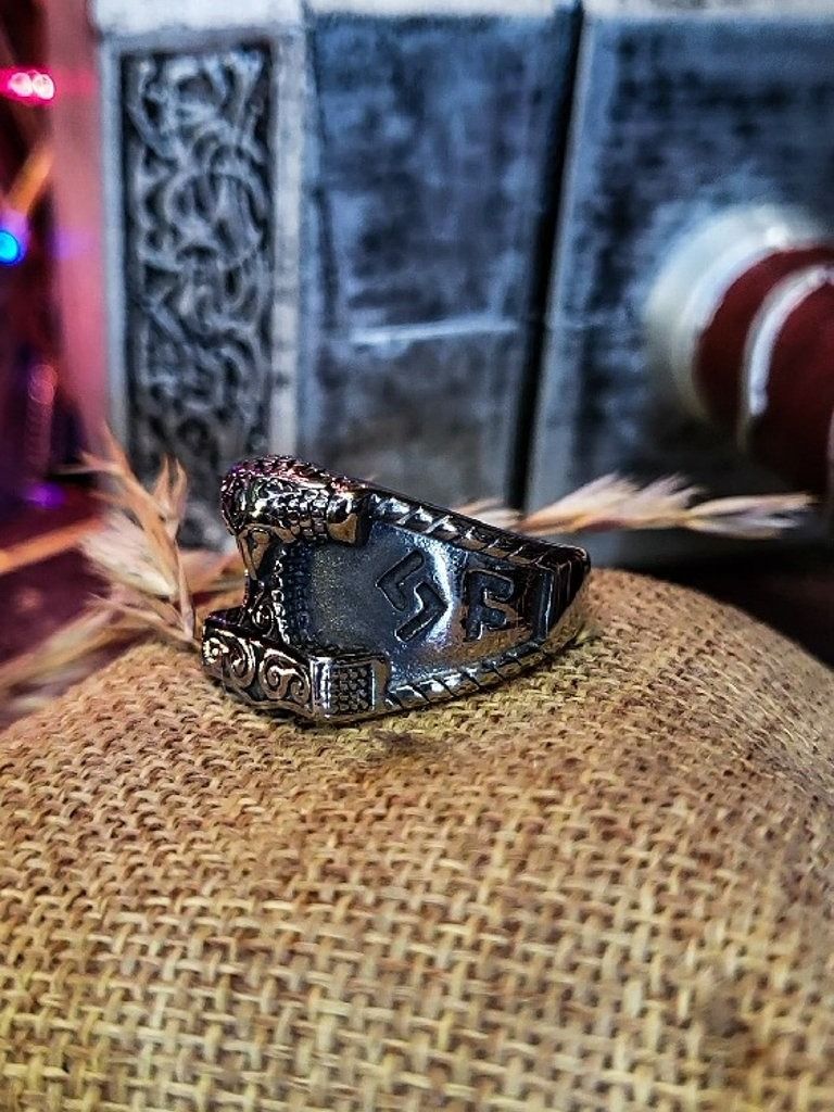 The Armored Kingdom Thor's Hammer Thunderstrike Ring Style 1 (Mjolnir) product image (2)
