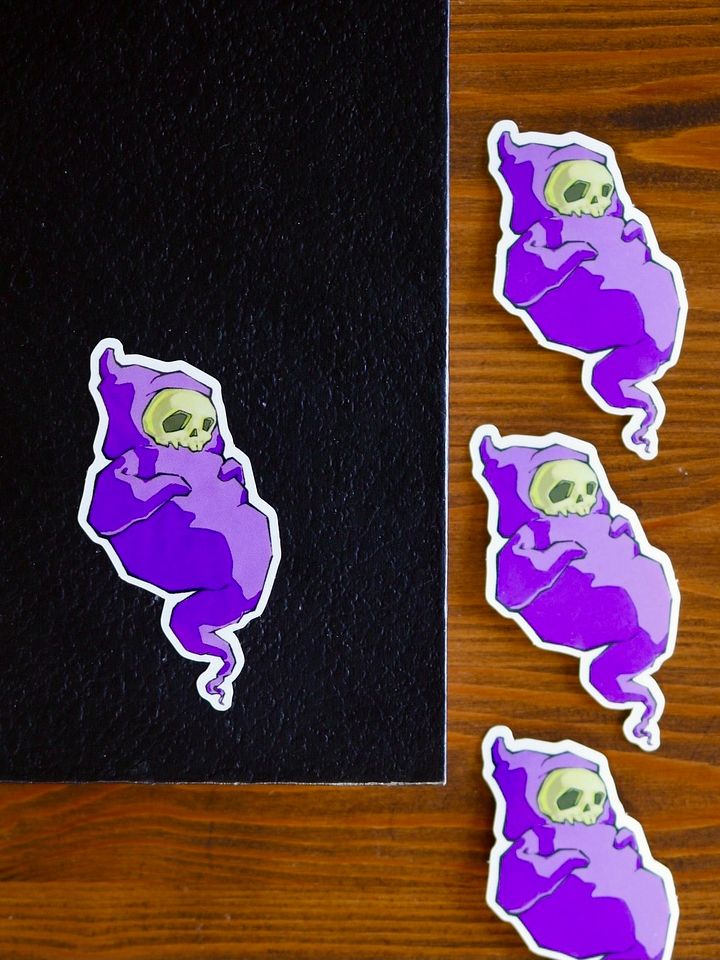 SLULL GHOST STICKER product image (2)