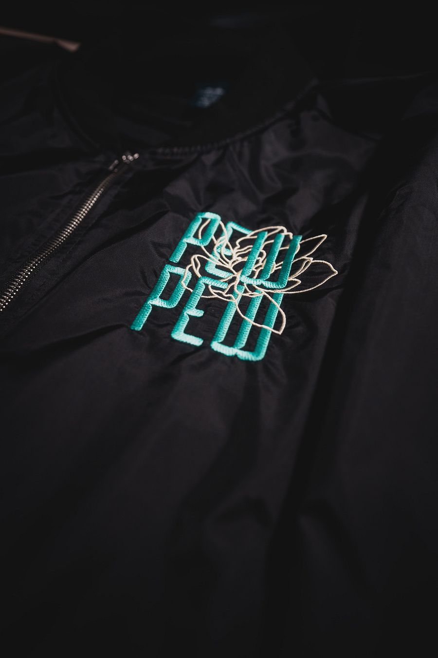 +1 Windbreaker product image (8)