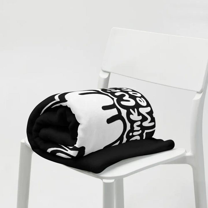 [Limited Edition] Wink Wink Meow Blanket product image (2)