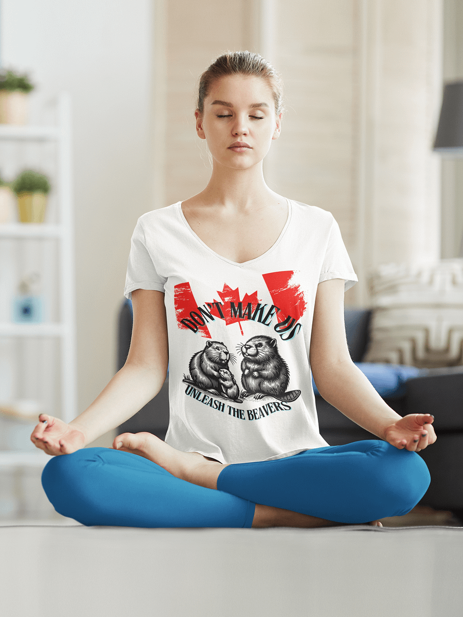 Canadian Flag Maple Leaf V-Neck Tee product image (7)