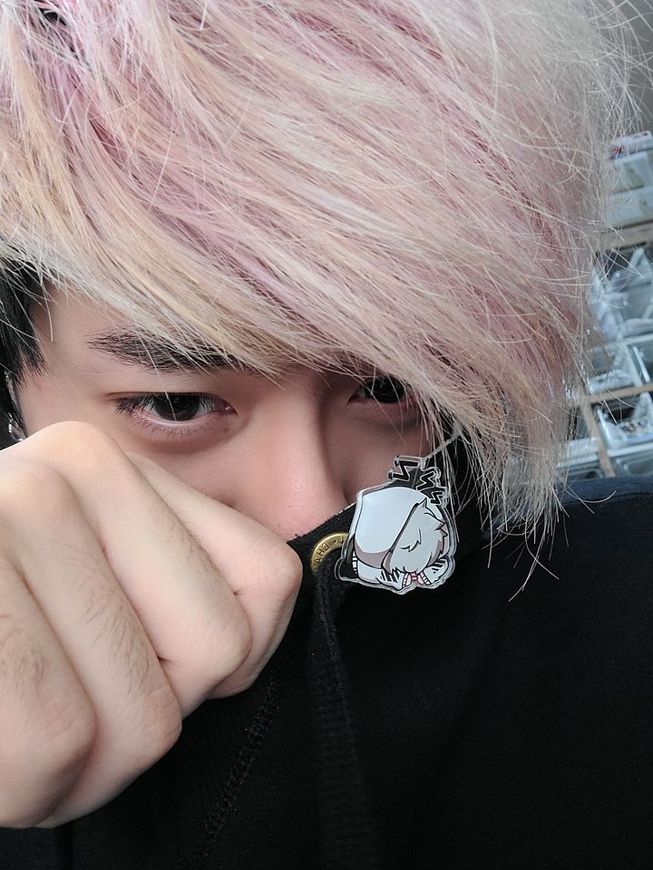 WoWoSleepy - Acrylic Pin product image (2)