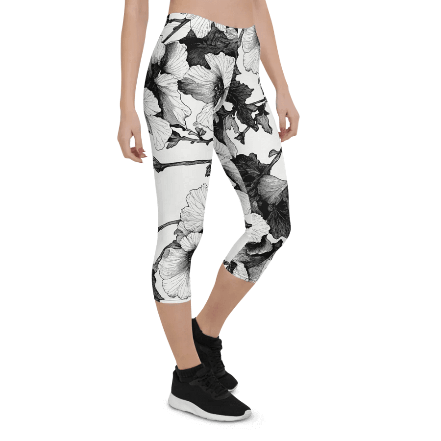 Hibiscus Harmony Capri Leggings product image (6)