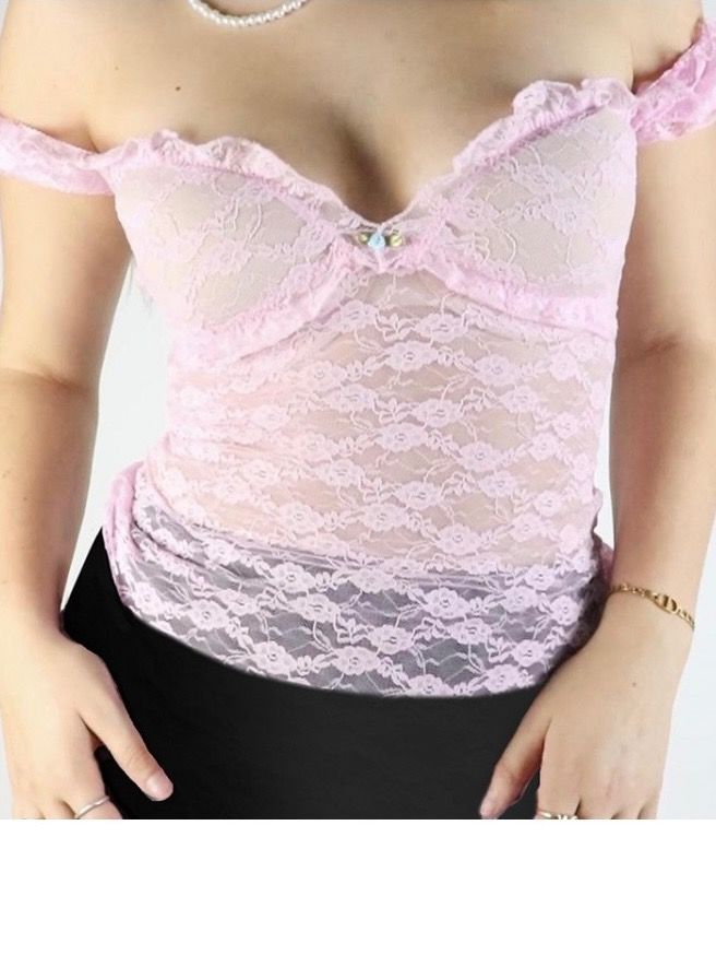 Lace tee product image (3)