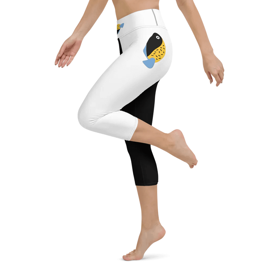 Fish Flexi Capri Yoga Leggings – 90s Vibes, Ultimate Comfort! product image (4)