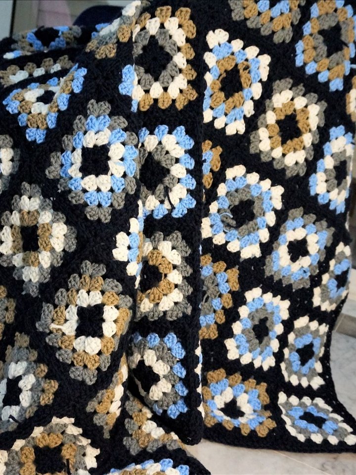 Granny square blanket pdf pattern product image (1)