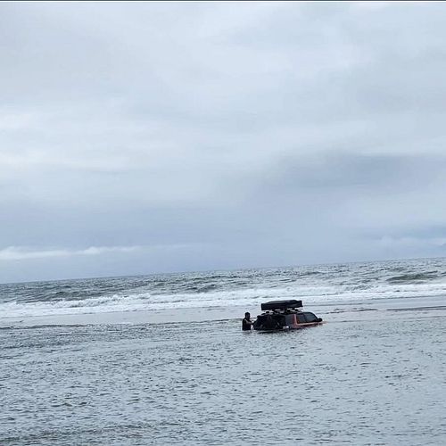 ⁉️This is probably not how you want to spend your beach trip!!! ⁉️
💥
Make sure to check out our store #linkinbio 
www.thisold...