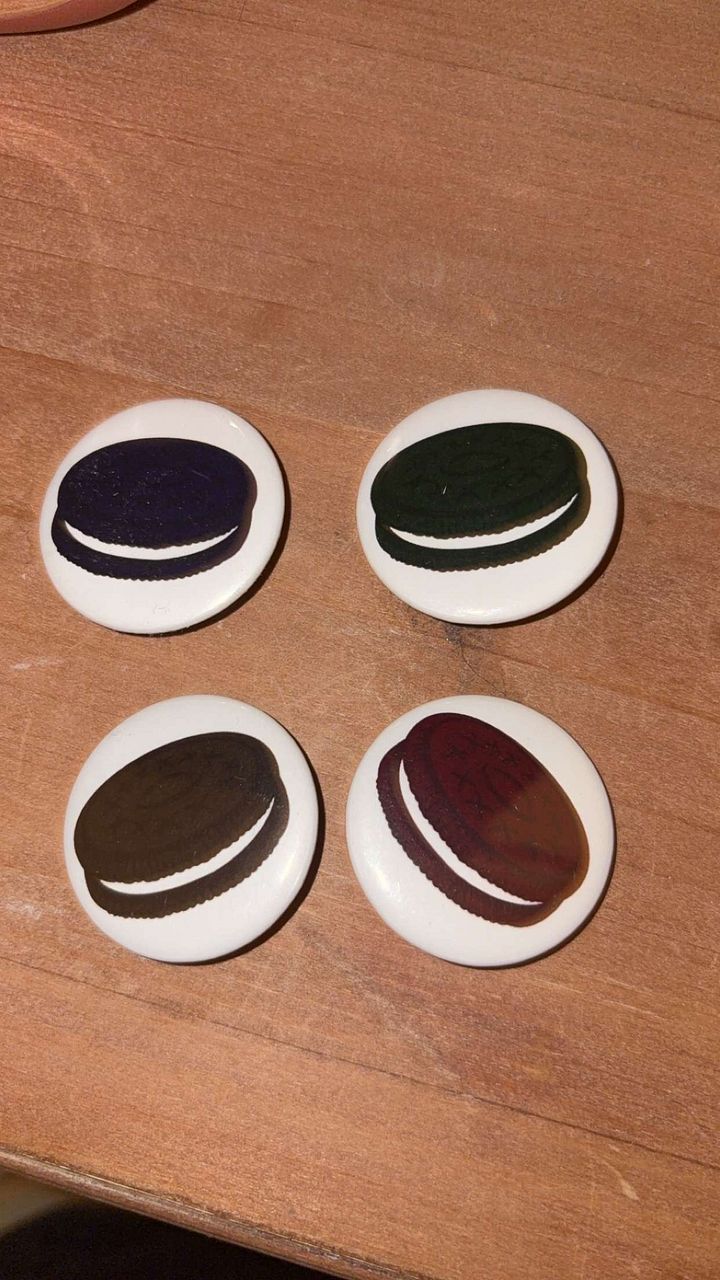 Fasify Oreo Pin Set product image (1)