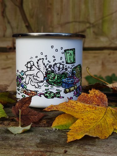 Curious cats and a festive mug! This and other goodies now available on our store! Use code BFRIDAY for a 20% discount. -link...
