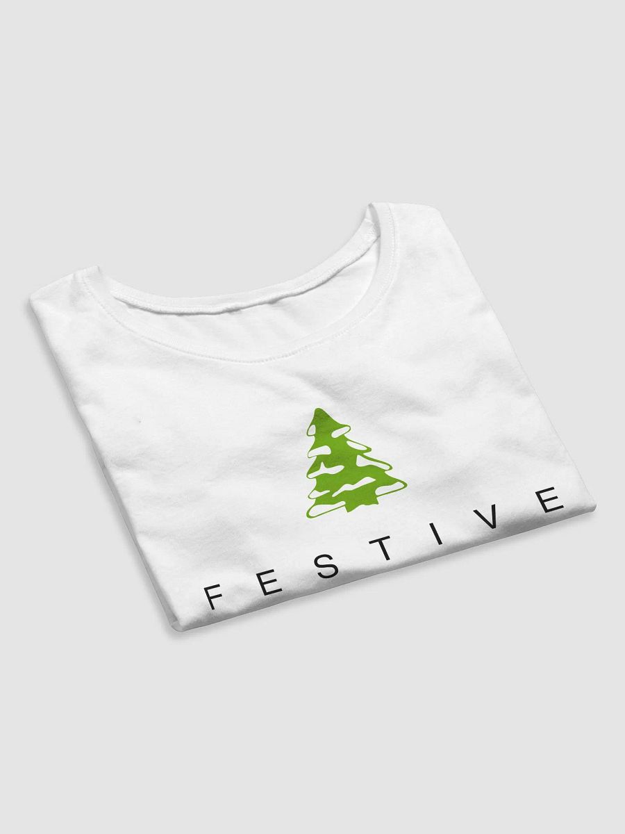 Evergreen Elegance Crop Tee product image (8)
