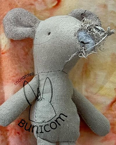 Reposting the Before and After photos of the Little Sibling Mouse because I forgot to watermark the photos in the original po...