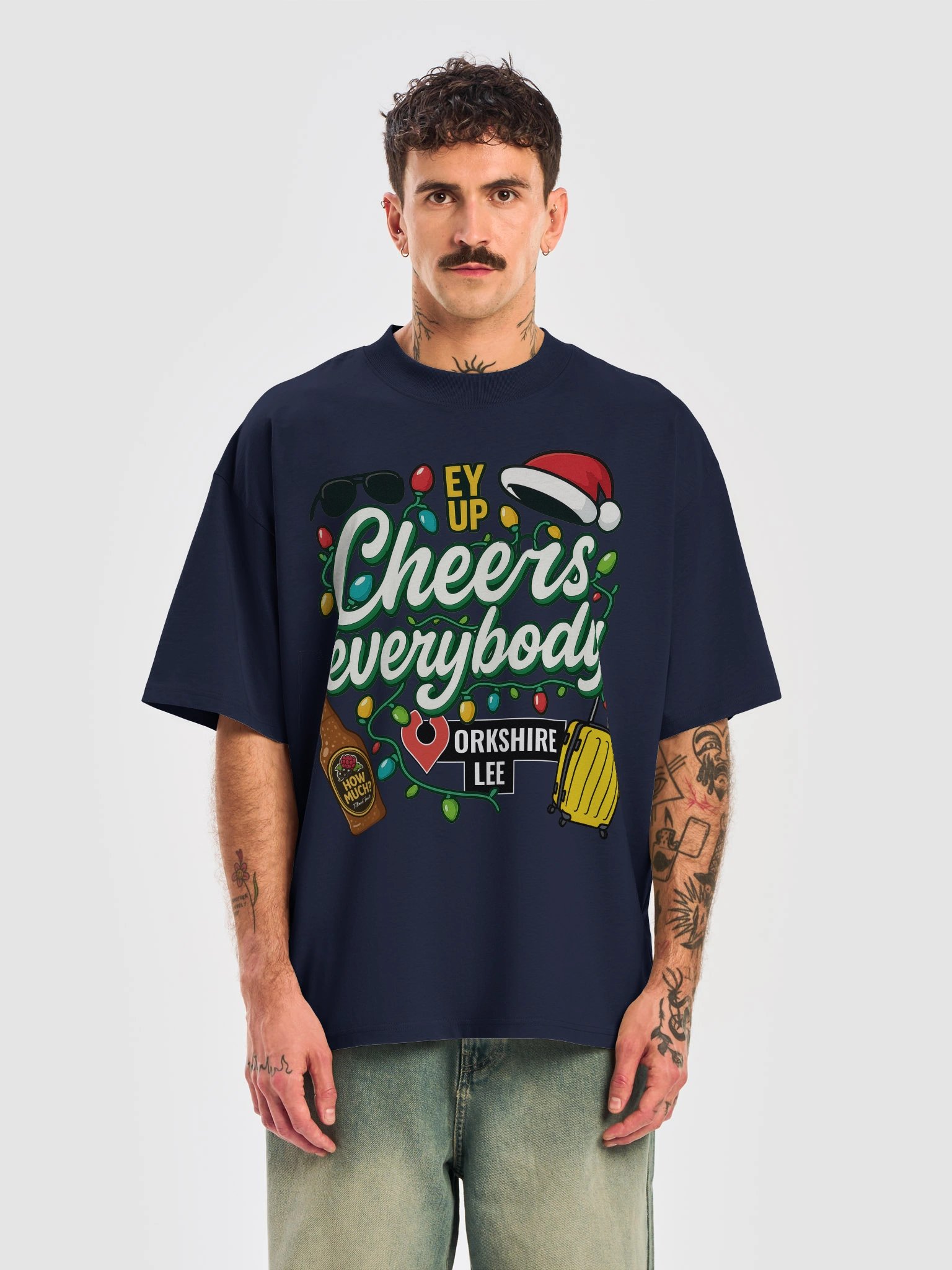 Festive Cheers Everybody Oversized T-Shirt product image (17)