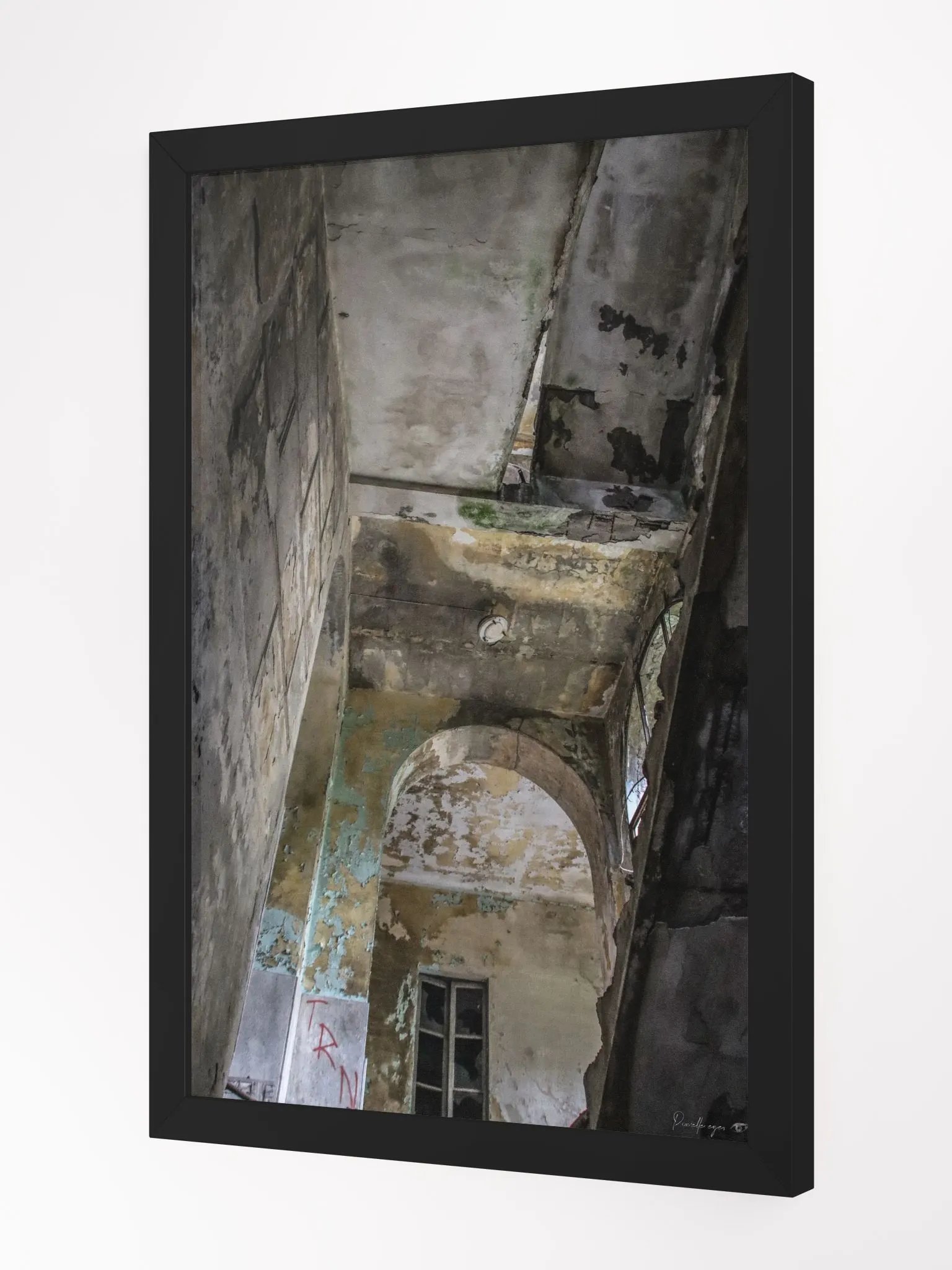 Print Fine Art - Fading Arches – Decay and Elegance in Abandoned Collegio-Urbex Italy product image (3)
