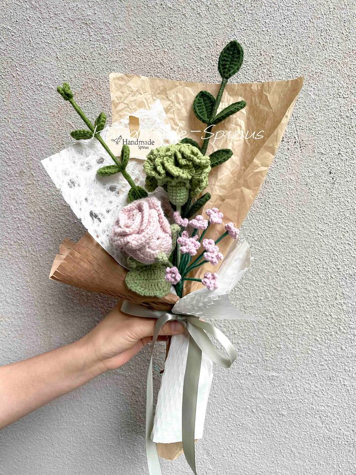 Spring Breeze Crochet Knit Bouquet product image (2)