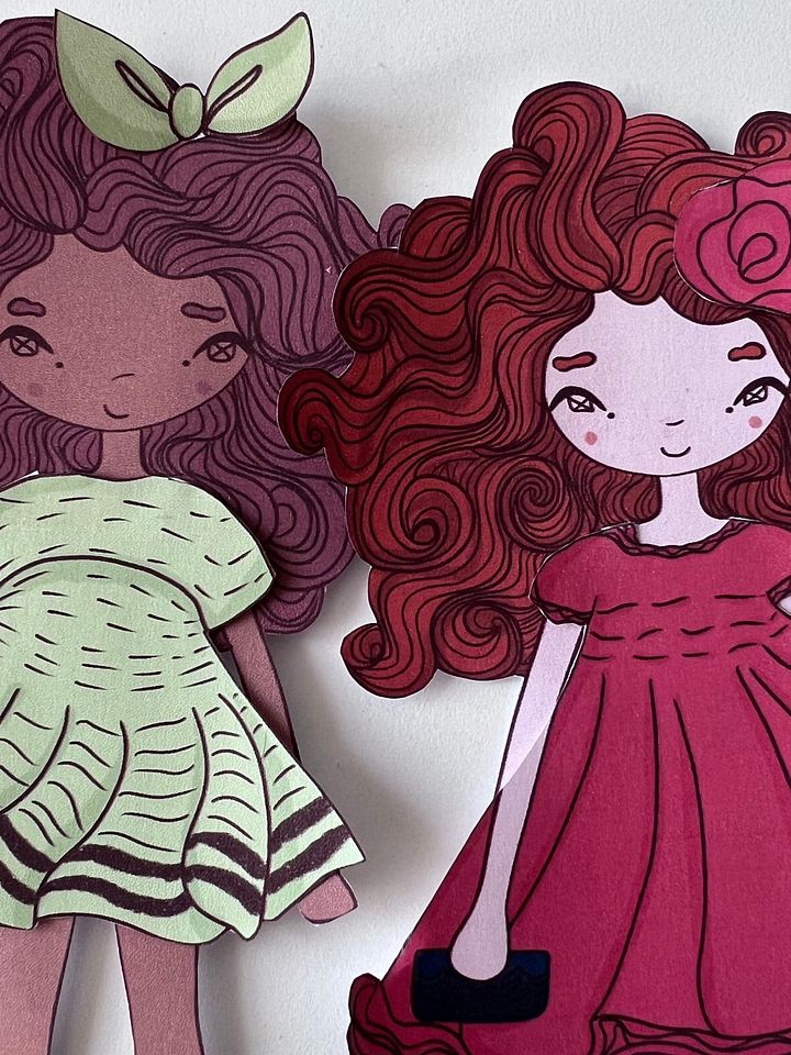 DIY Printable Paper Dolls with Outfits product image (2)