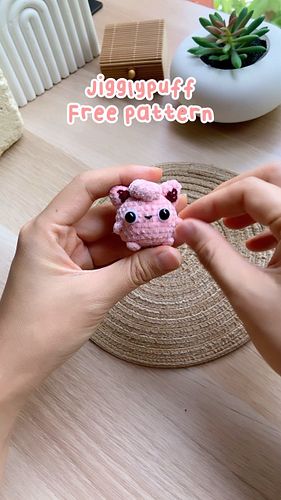 Knock-knock! Is somebody here? 😂 This Jigglypuff keychain pattern is free for all! For beginners, please check my YT channel ...