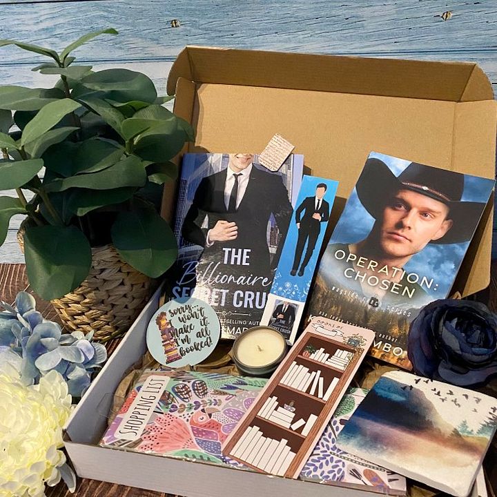 Blind Date With a Book Box product image (2)