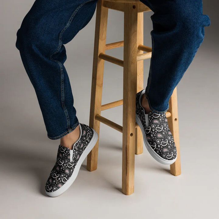 Black Paisley Dreams Men's Slip-On Shoes product image (2)