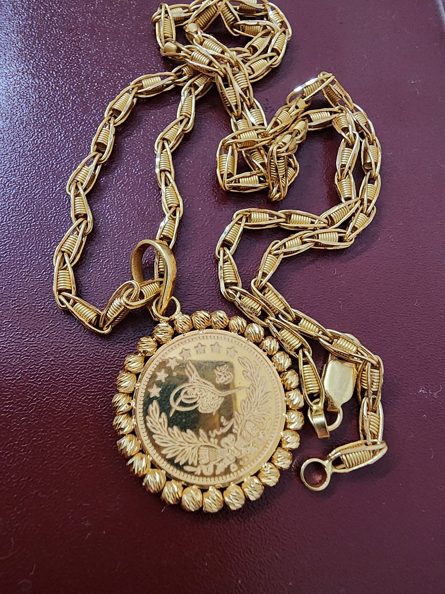 Necklace with pendant, earrings product image (1)