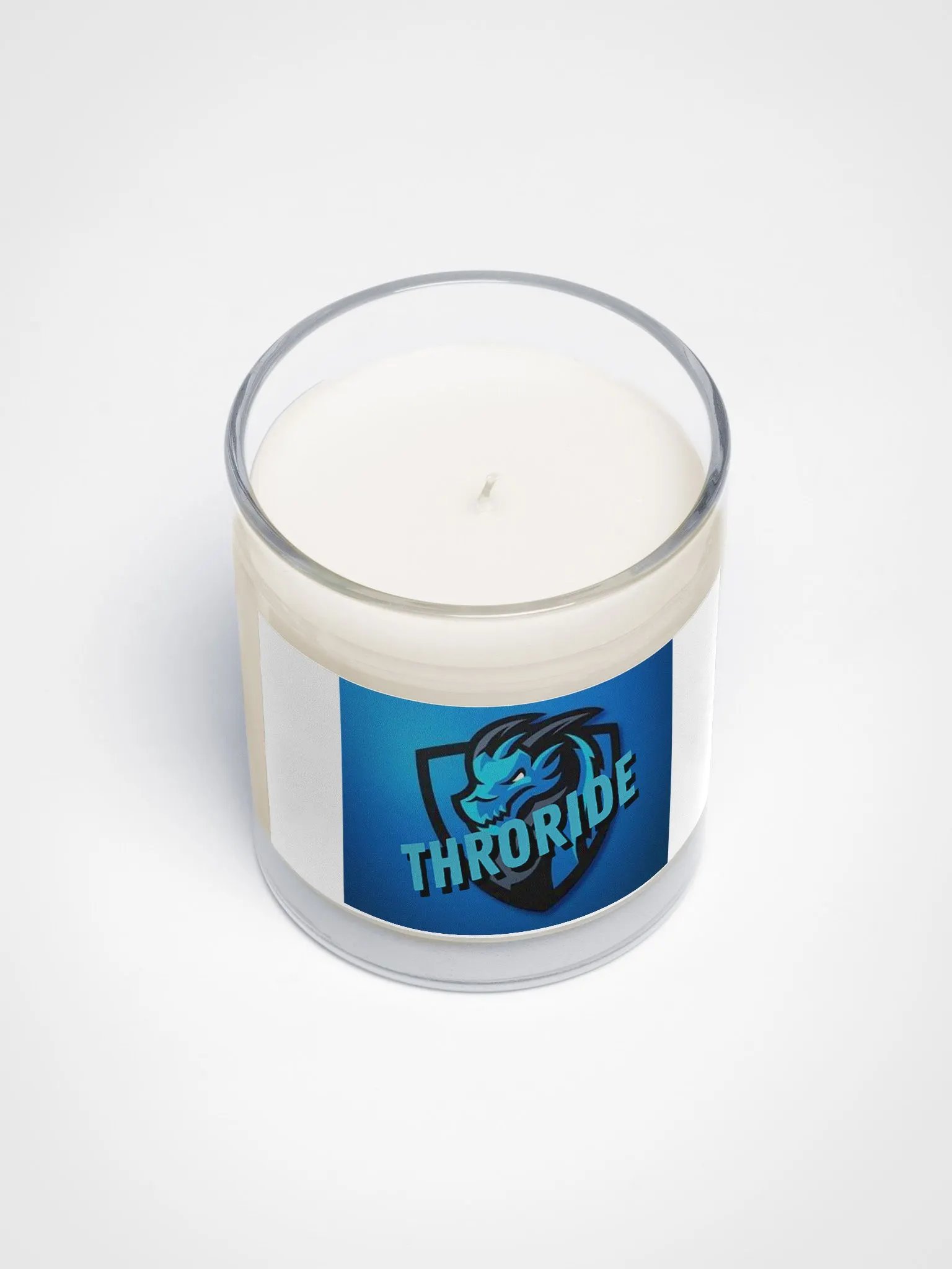 soy candle with the Throride brand product image (3)