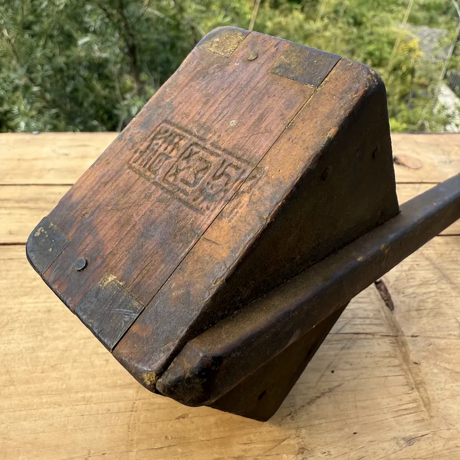 🎎 Antique Japanese Wooden Masu Scoop with Handle – Early Showa to Taisho Era Merchant Tool product image (8)